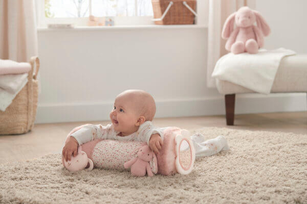 ZR_WTTW Pink_Tummy Time_Hero welcome to the world bunny tummy time roll pink