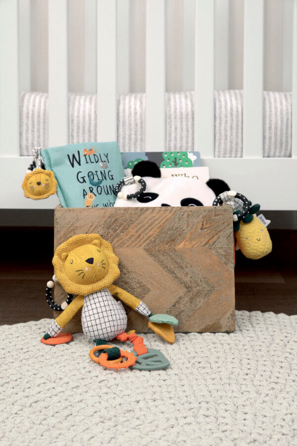 WIL_WIL _WIL_WIL_KG _Wildly_Toys Group Shot_ wildly adventures educational toy jangly lion