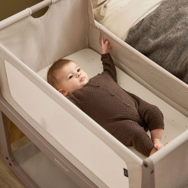 snuzpod5 bedside crib mocha . Snüz_Snuzpod_Lifestyle_Overhead_Mocha - Copy - Copy - Copy