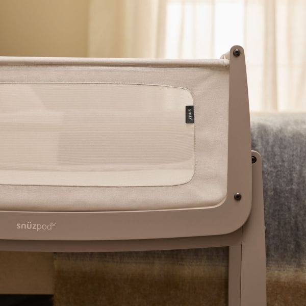 snuzpod5 bedside crib mocha . Snüz_Snuzpod_Lifestyle_Detail_Mocha - Copy