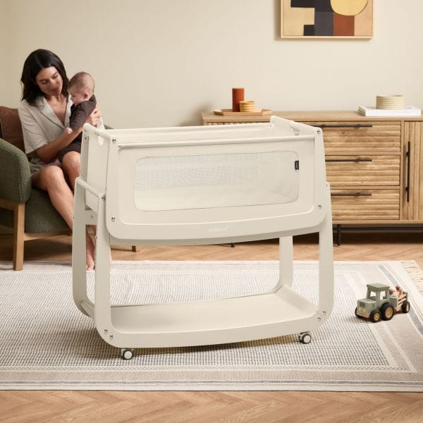 snuzpod5 bedside crib cashmere . Snüz_Snuzpod_Lifestyle_Awayfrombed_Cashmere