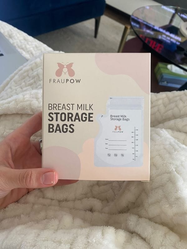 breast milk storage bags (30) Box and hand